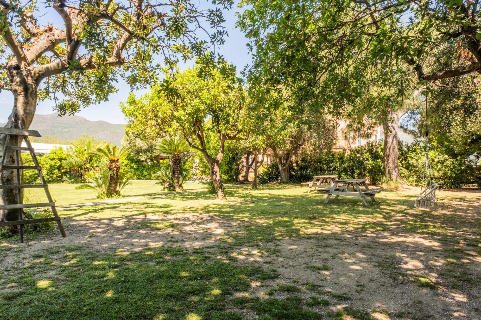 אלבניה Agriturismo Giorgi Appartamenti In Riviera Ligure מראה חיצוני תמונה